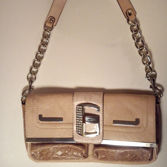 GUESS New Ladies Clutch Purse ***MAKE AN OFFER*** - Picture 2 of 8